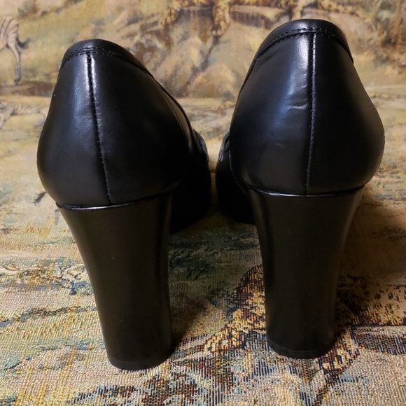 Tahari Ta-Salena - Picture 4 of 6